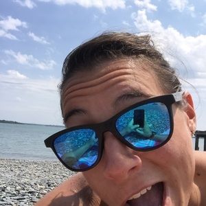 Meet your Posher, Marissa